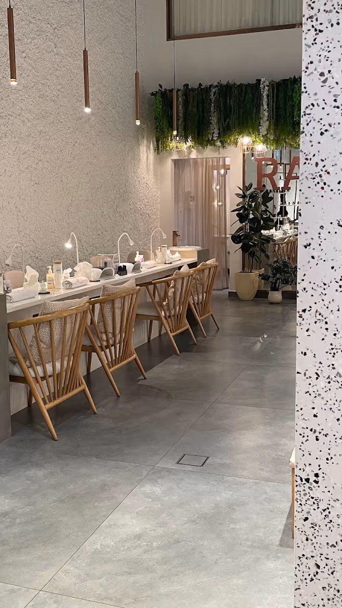 Raff The Nail Spa راف عرقة