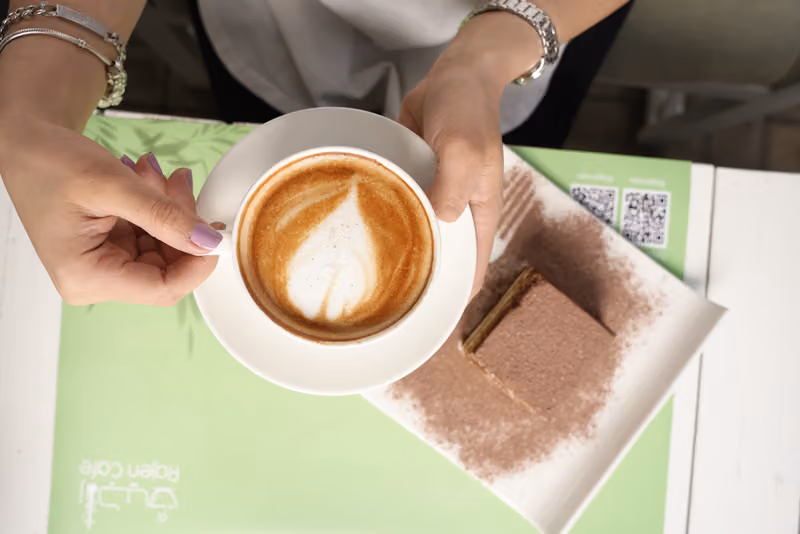 Rajen Cafe وقت راجين كافيه