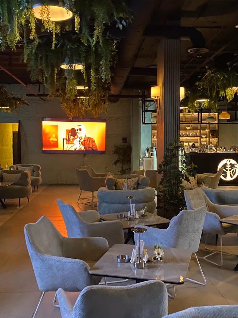 رازون لاونج Razon lounge