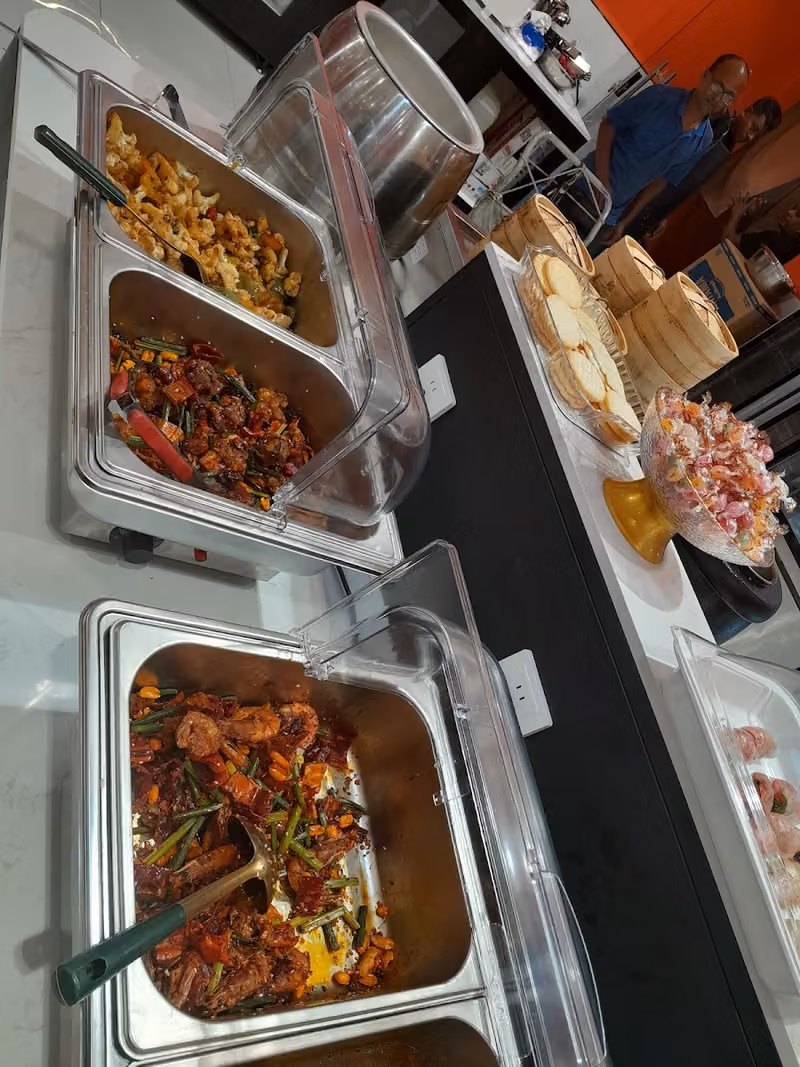 Red Lantern HotPot Bbq 海鲜烤肉自助餐厅