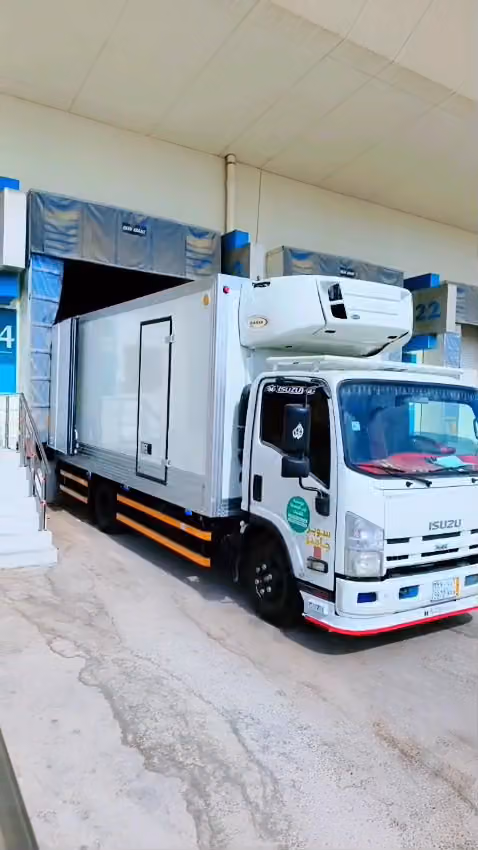 Refrigerated truck for rental Riyadh