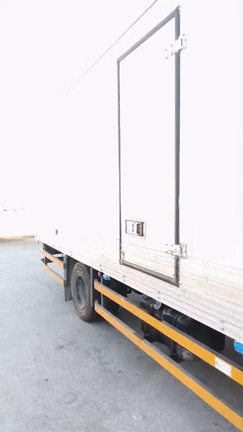Refrigerated truck for rental Riyadh