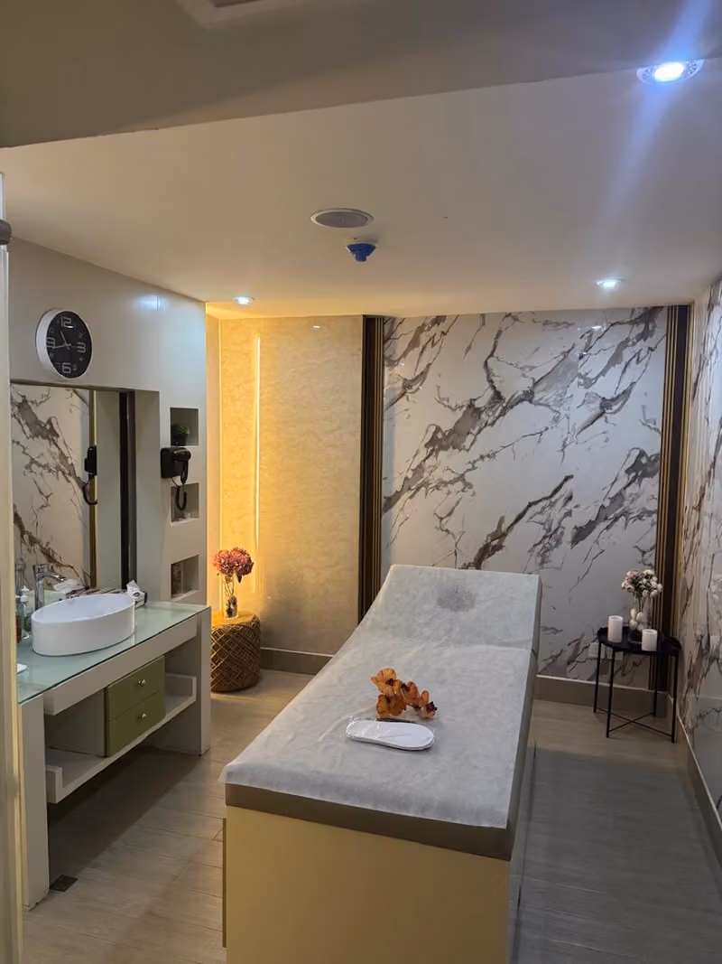 Regal Massage Spa and Morrocan Bath for men