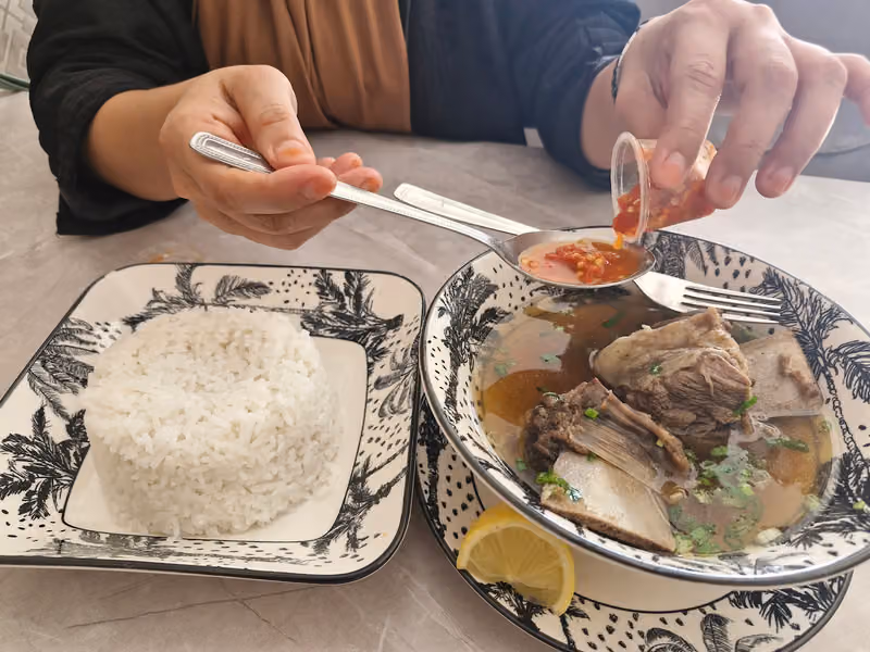 RESTAURANT BANDUNG RAYA
