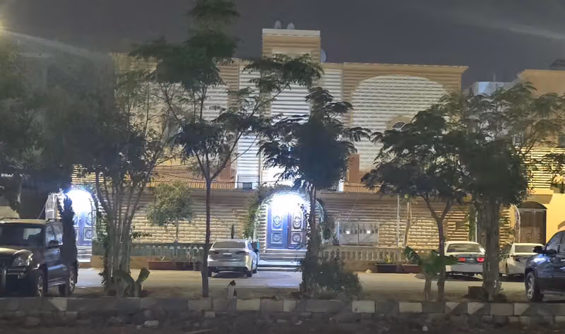 رحى المكان | الشارع العام