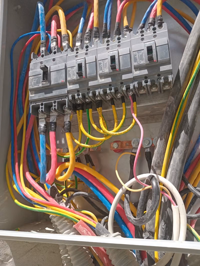 Riyadh Electric and plumbing