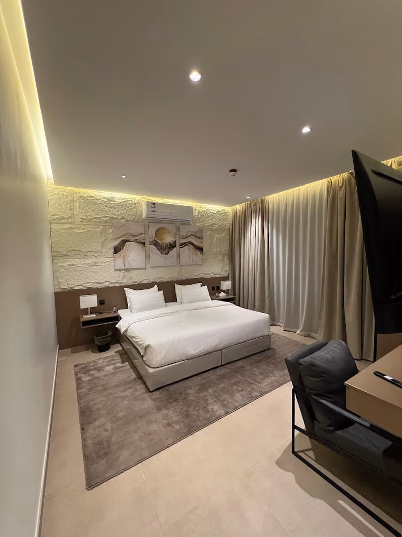 Riyadh Luxury Al Qirawan