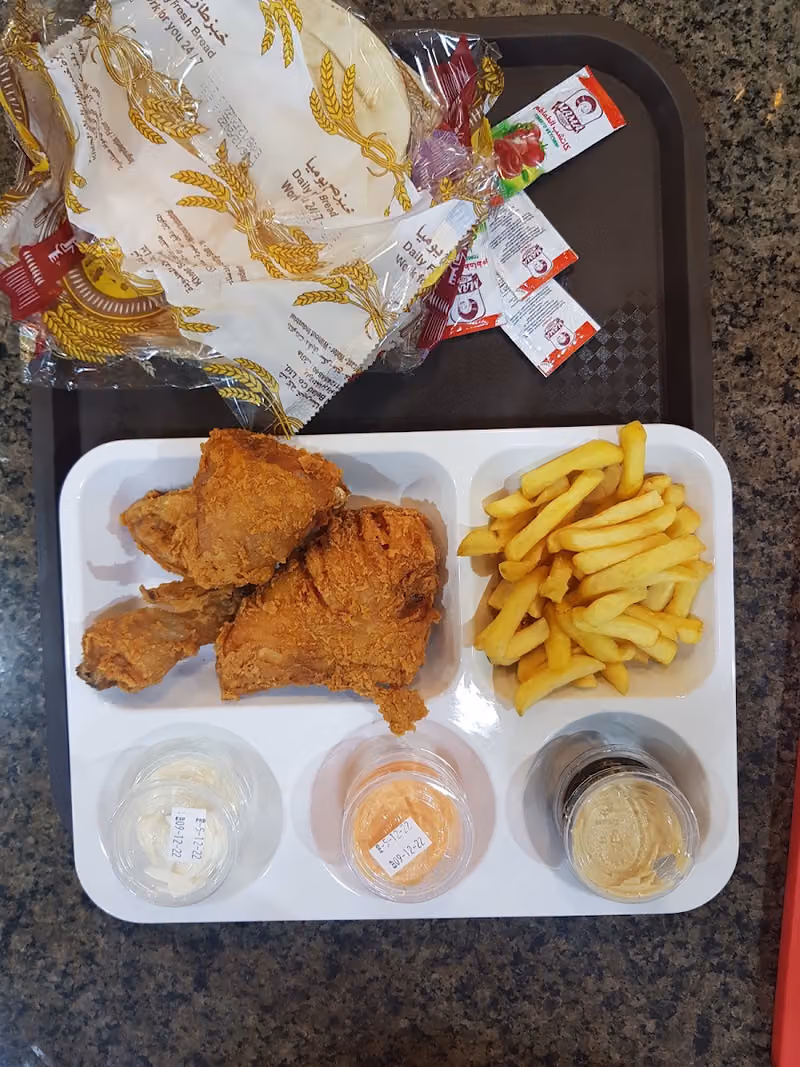 ركن الحمص والفلافل