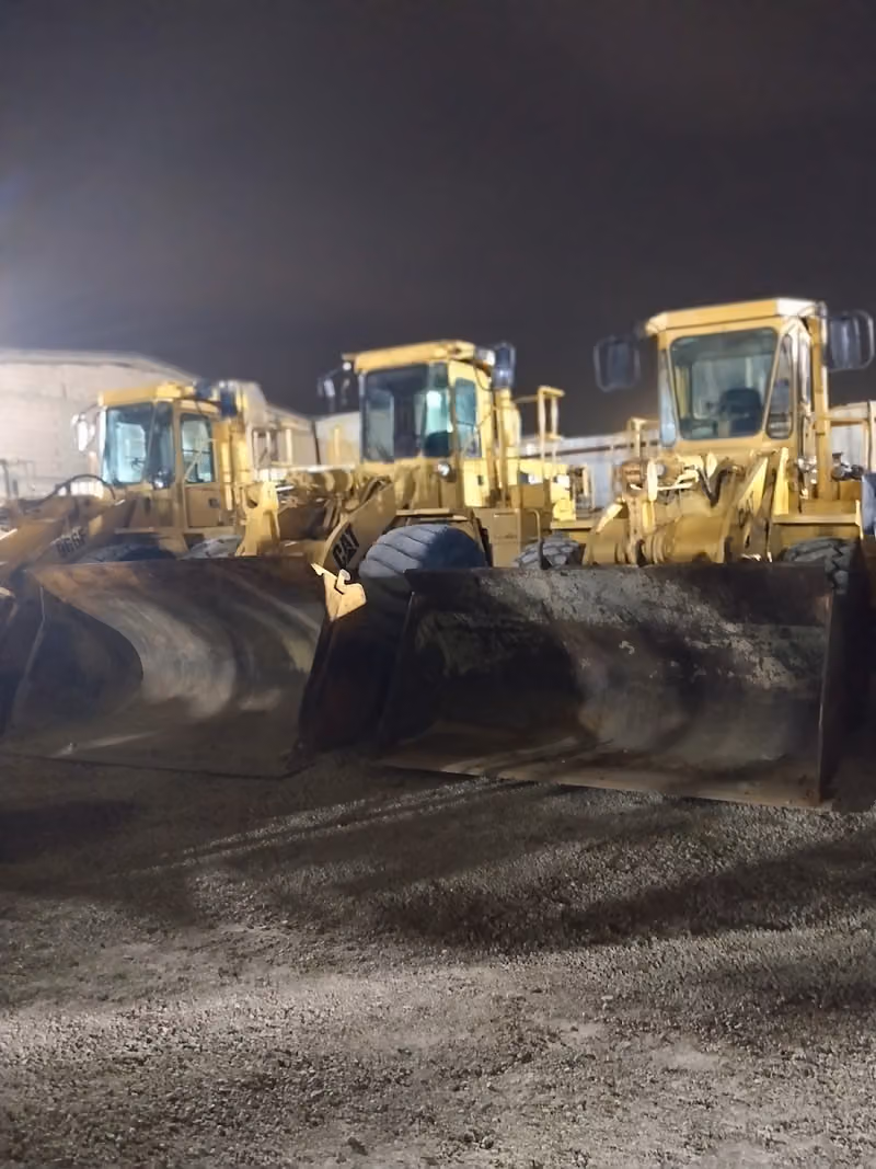 ركن المعدات لتأجير المعدات الثقيلة والمولدات (ecc) Heavy Equipment Rental and Generator