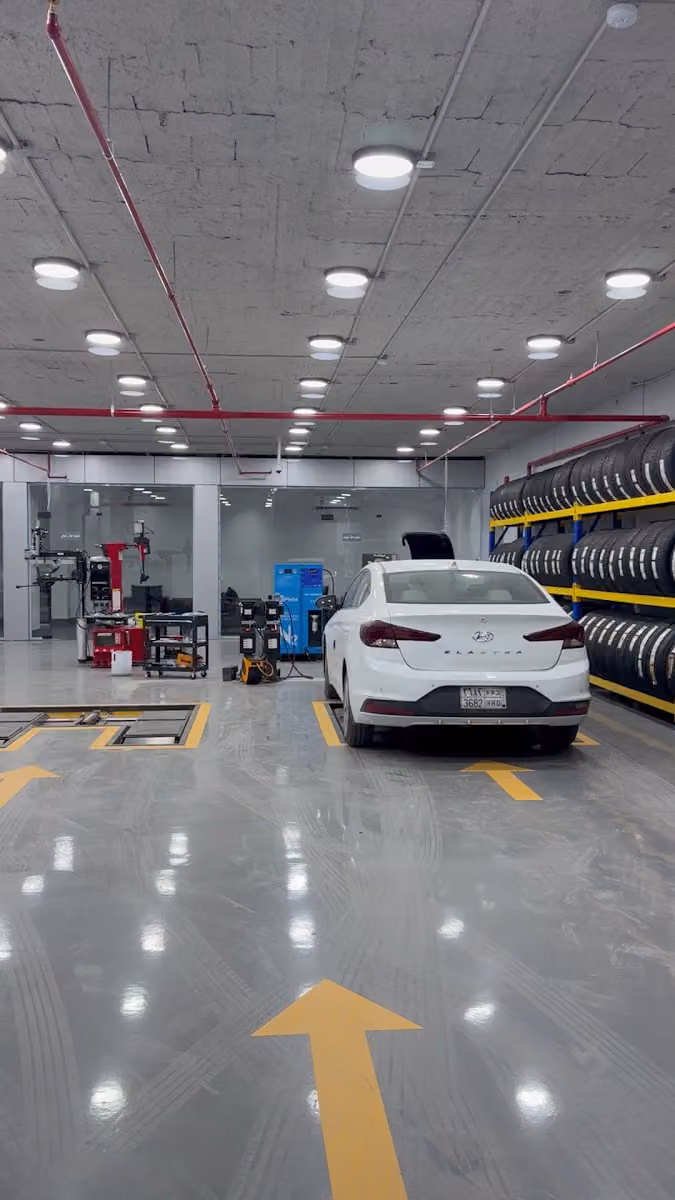 رمز الساعة لخدمات السيارات فرع العقيق ( ميشلان MICHELIN )
