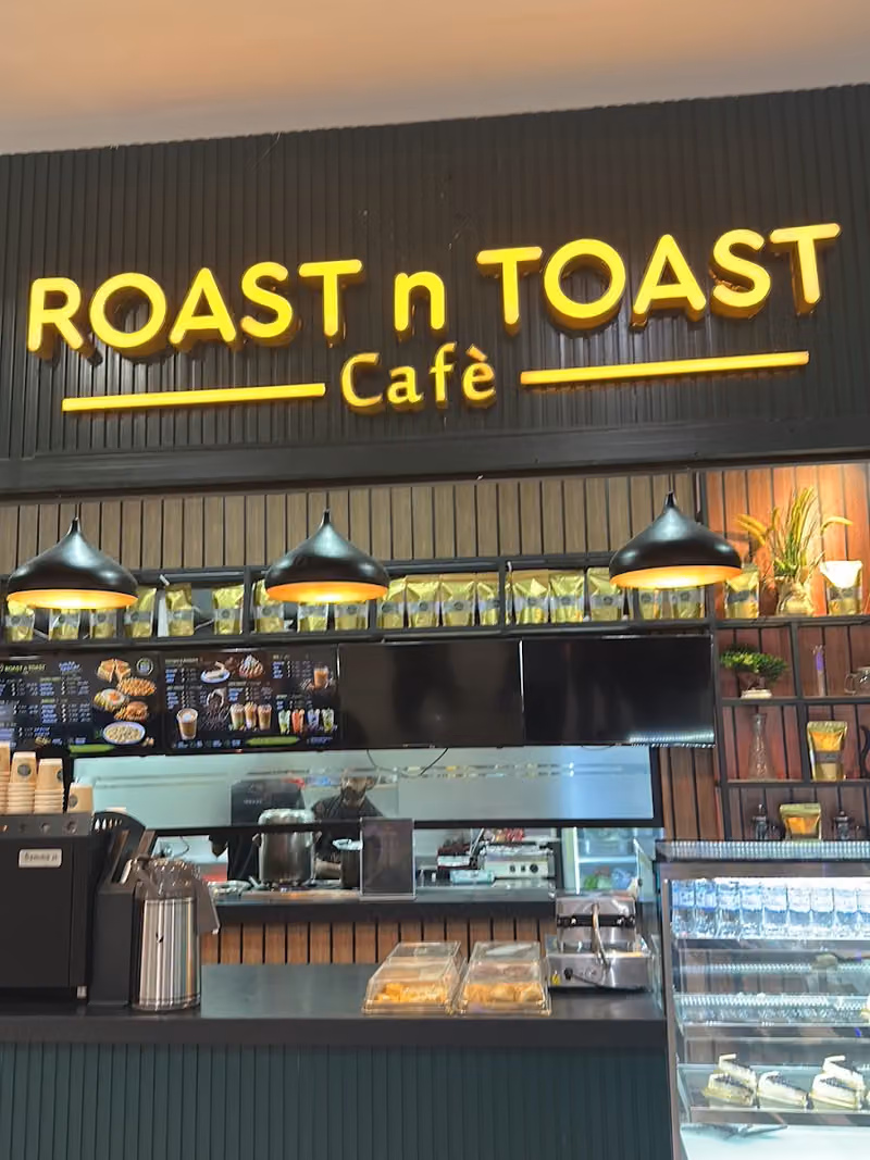 ROAST n TOAST CAFE