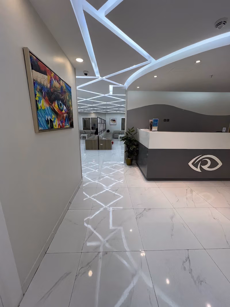 Roaya Eye Center مركز رؤية لطب العيون