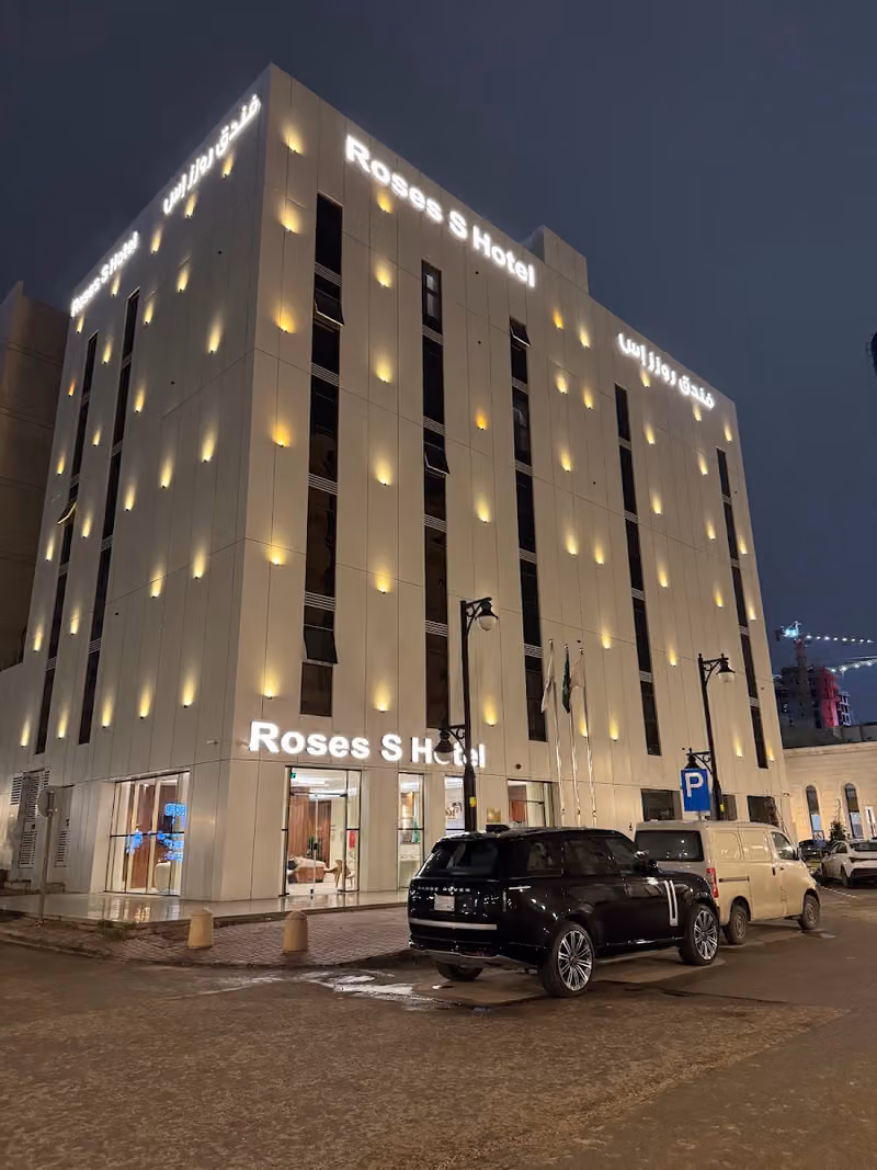 Roses S Hotel