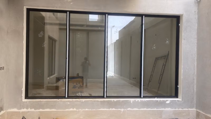 رواد المعادن للمقاولات