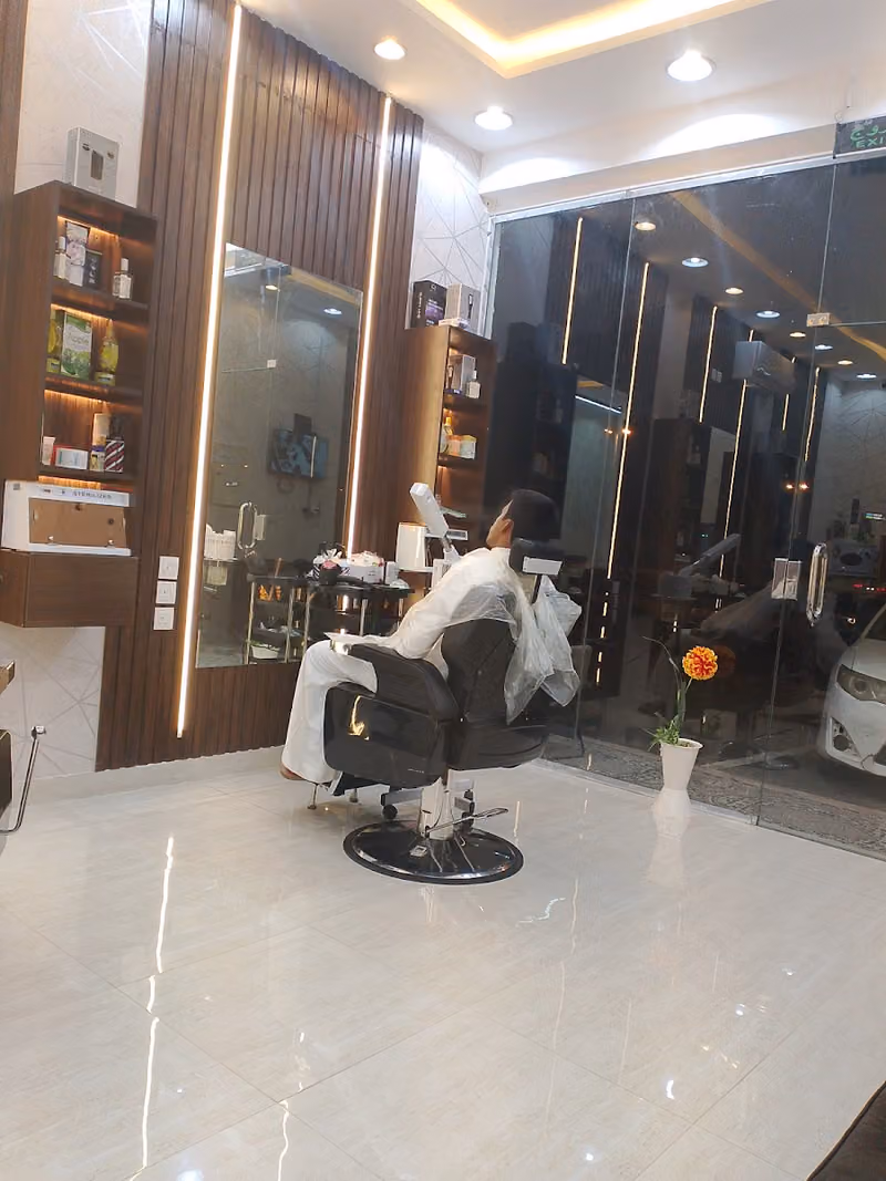 روعة شنب للحلاقة