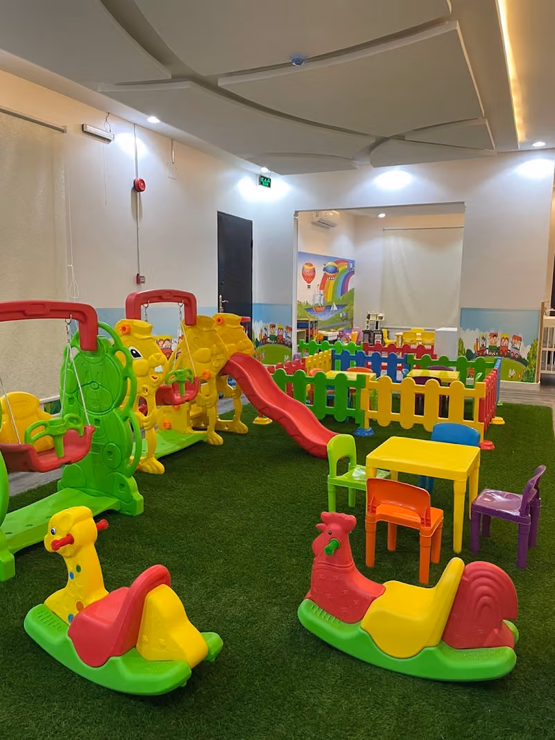 روضة وحضانة مدينة الطفل الأهلية