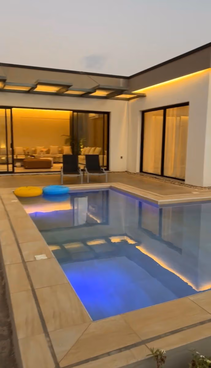 رووف ريزورت (ROoF RESORT)