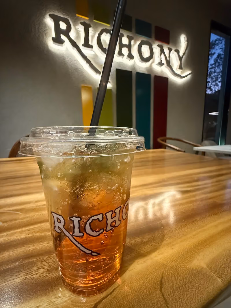 Richony Cafe