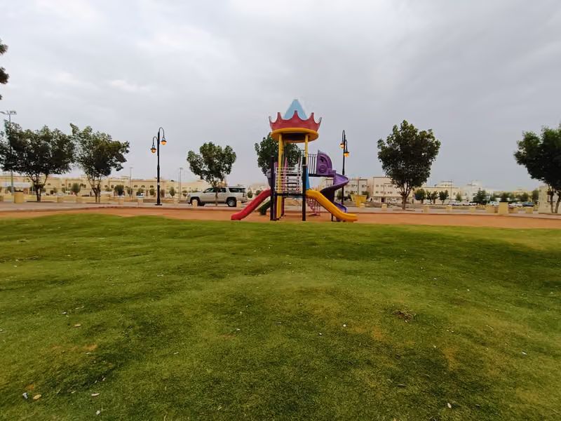 ساحة العزيزية الثانية