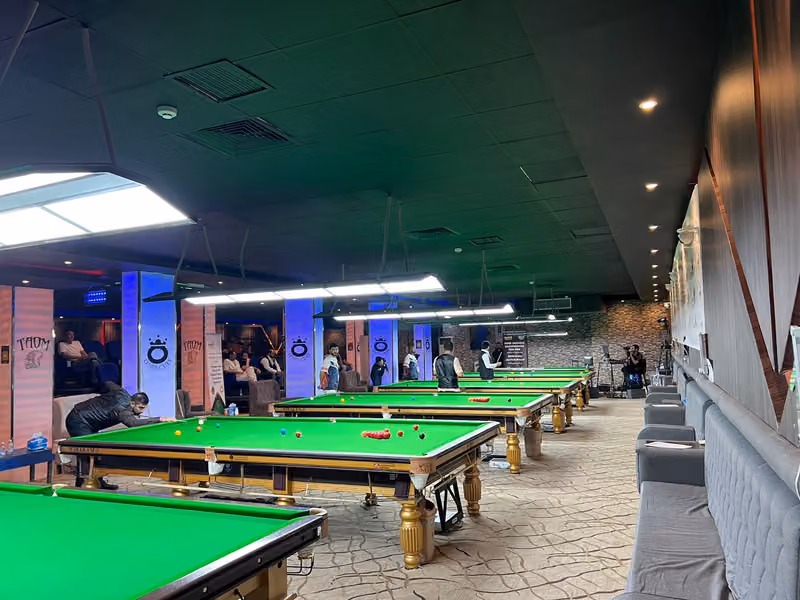 صالة المشاهير للبلياردو والسنوكر | Almashaheer Snooker & Billiards Hall