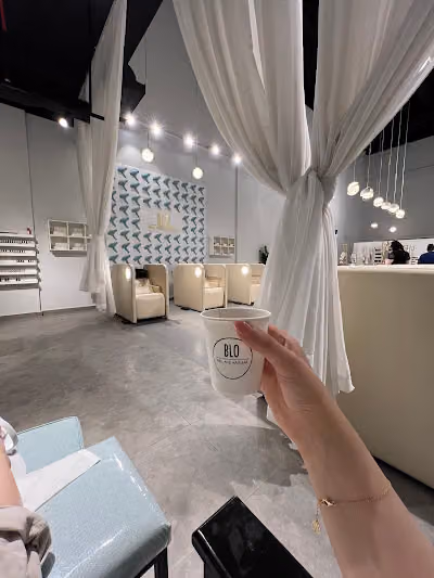 Blo Nails and hair spa | بلو صالون للأظافر والعناية بالشعر