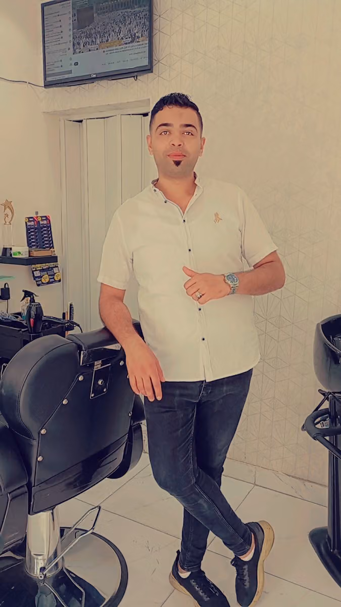 صالون عمر افندي للحلاقة الرجالية