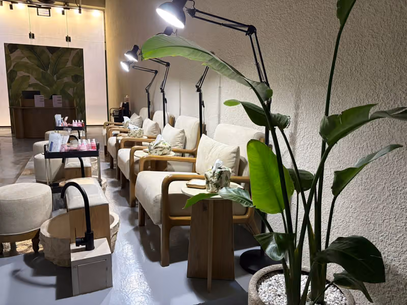 صالون اورفي Orvi Nail Spa