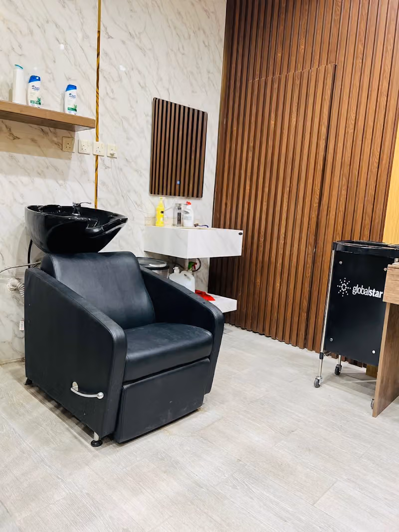 صالون بصمة مشاعر للحلاقة Basmah Mashaer Barber