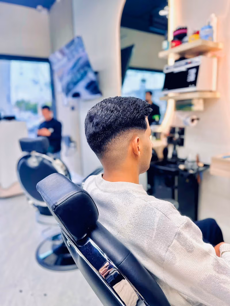 صالون بيت الروقان للحلاقة Bet Al Rawaqan Barbershop