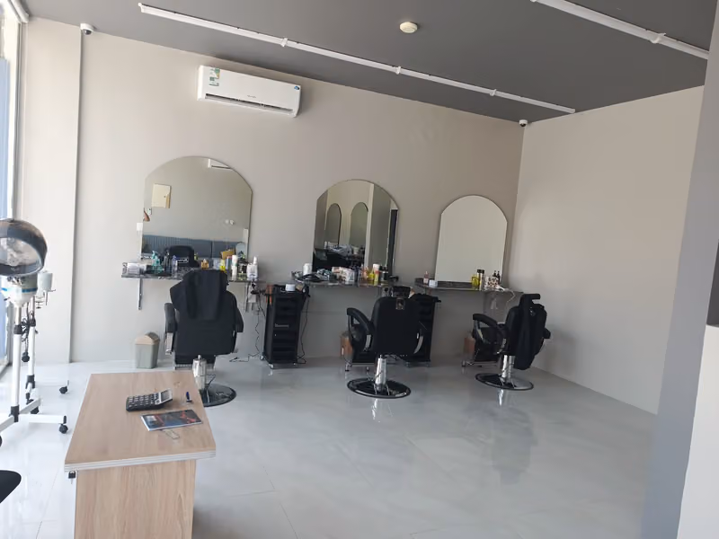 صالون دائما الاختلاف للحلاقه