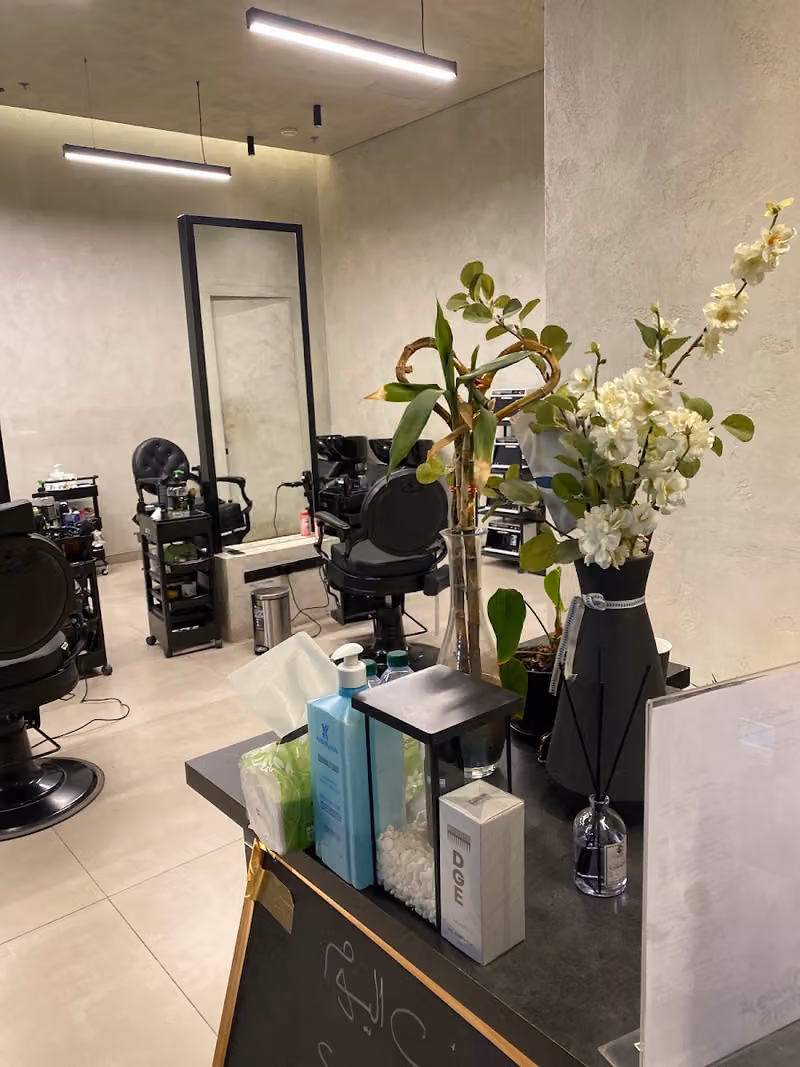 صالون حلاقة حافة 90 BARBER EDGE