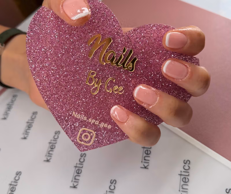 صالون جي نيلز آند سبا للأظافر Gee Nails&Spa