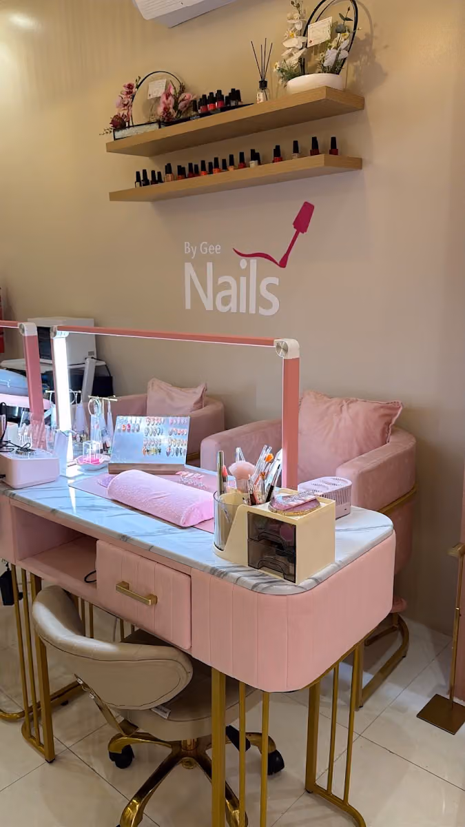 صالون جي نيلز آند سبا للأظافر Gee Nails&Spa
