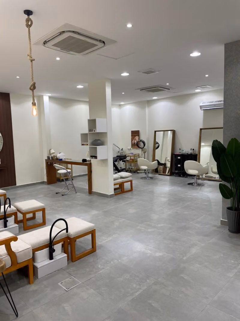 صالون خمرية للتزيين النسائي - Khamriyah beauty salon