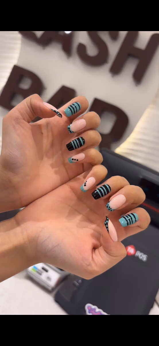 صالون لاش بار | Salon Lash Bar
