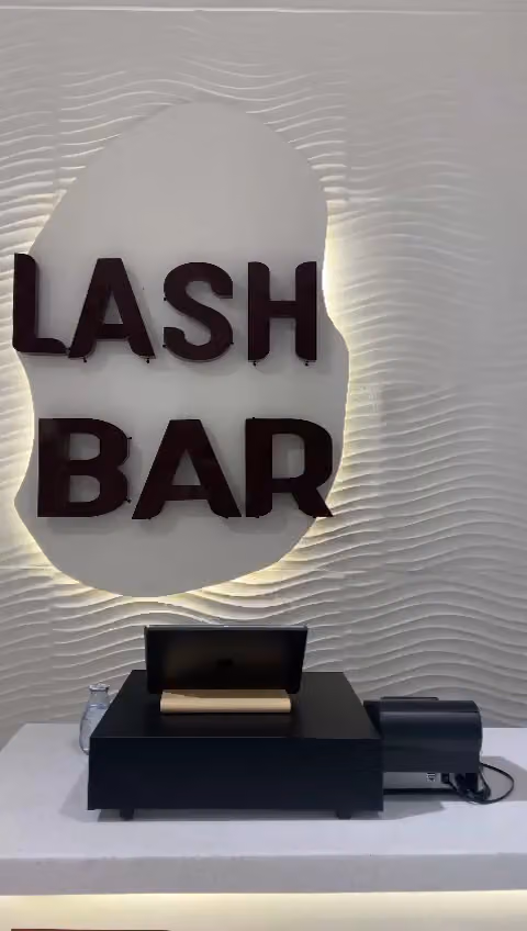 صالون لاش بار | Salon Lash Bar