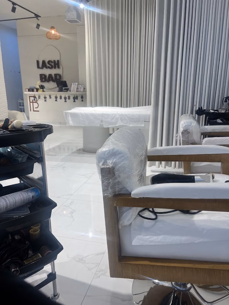 صالون لاش بار | Salon Lash Bar