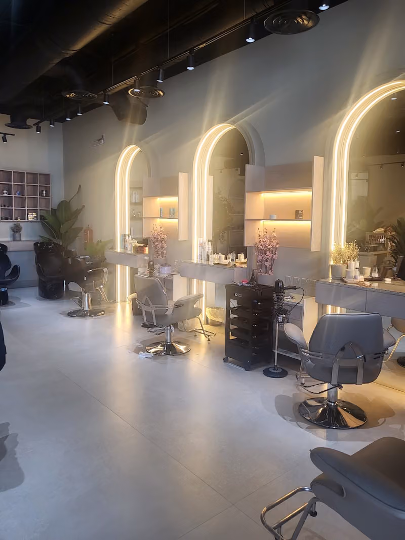 Lodeva Salon