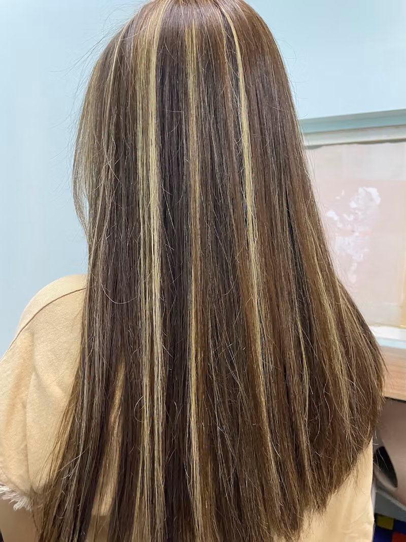 صالون ميّه للتزيين النسائي والخياطة Miya Ladies' Salon & Tailoring