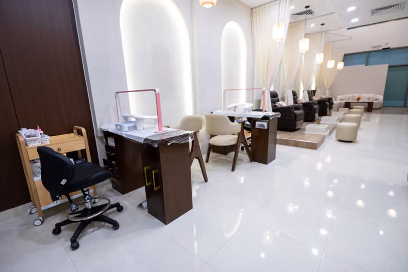 صالون نعتني بجمالك للتزيين النسائي We Care Your Beauty Salon