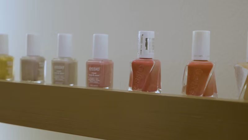 صالون نعتني بجمالك للتزيين النسائي We Care Your Beauty Salon