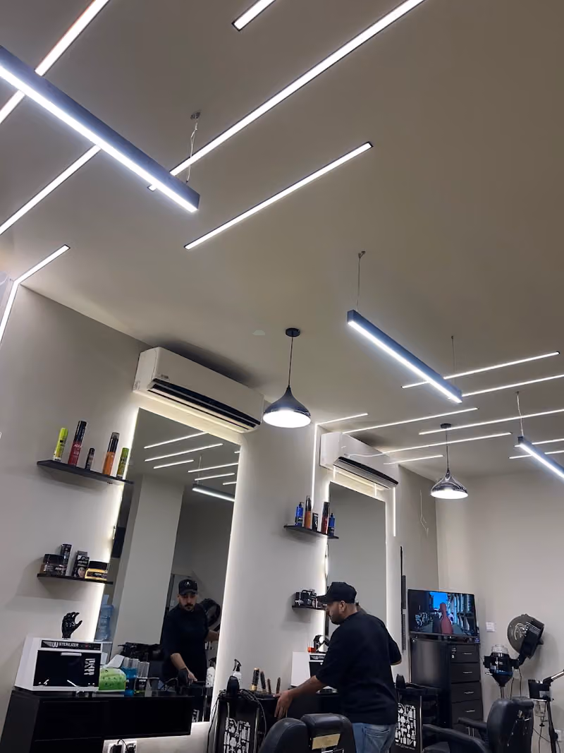 صالون نوفمبر للحلاقة | NOVEMBER Salon