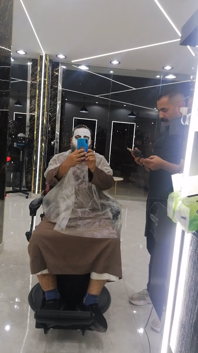 صالون رونق الملتقى للحلاقة