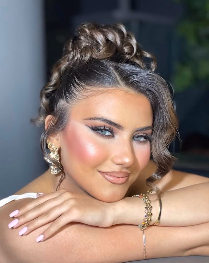 صالون ومشغل آرت ستيبس Art Steps Salon