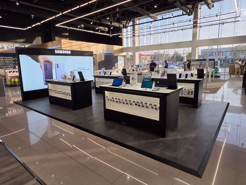 Samsung Store in Extra Al Wurud