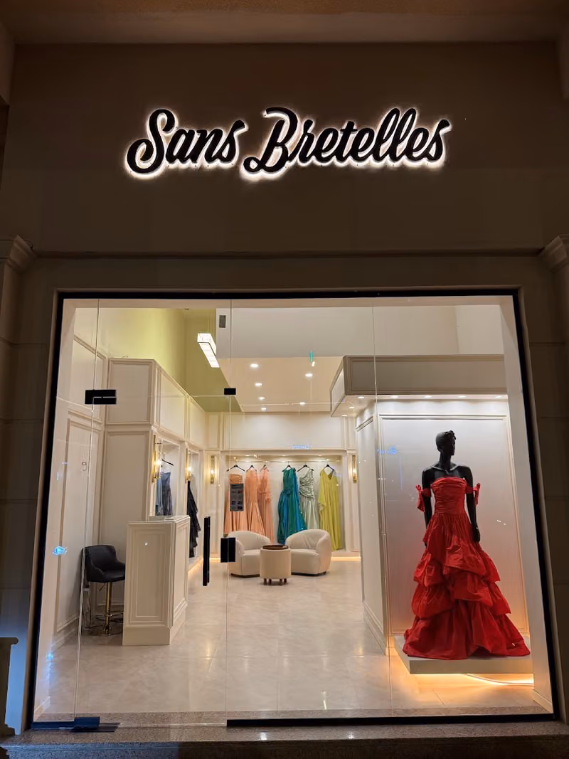 سان بروتيل | Sansbretelles