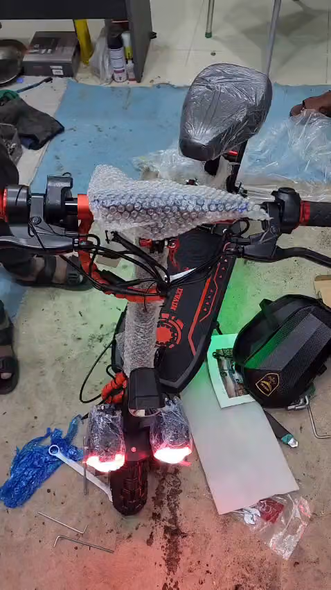 Scooter cycle repair. مؤسسة موضى ماضى إصلاح الدراجات الهوائية
