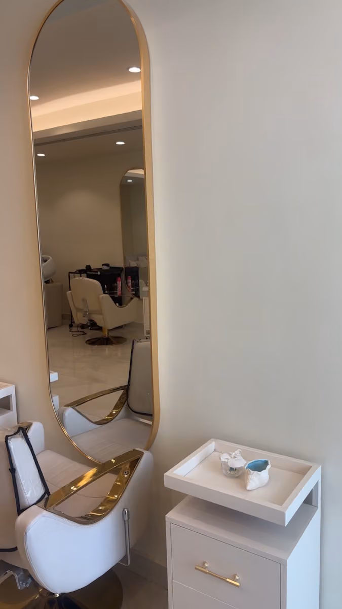 SEASHLL BEAUTY SALON