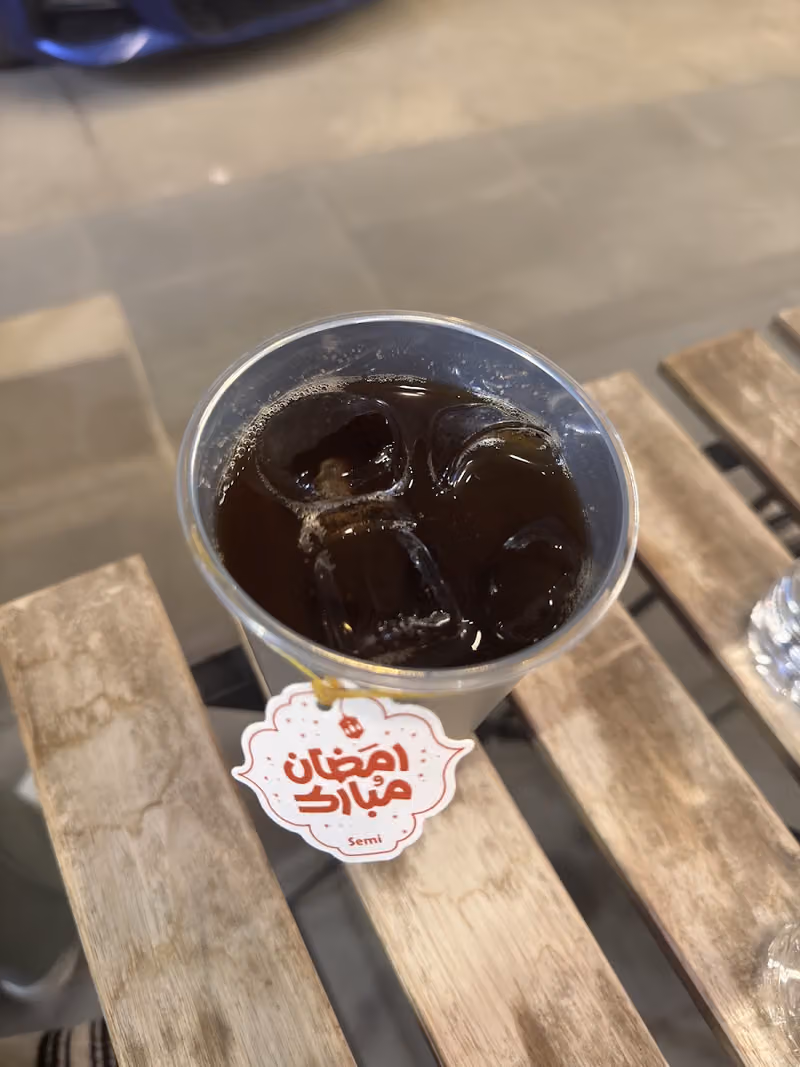 Semi specialty cafe