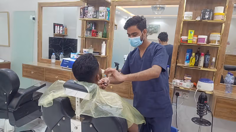 SEVEN SCISSORS SALOON